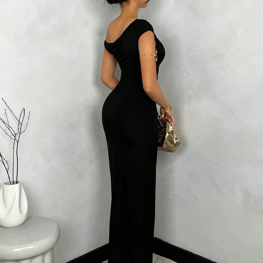 Black Elegant Women's Asymmetrical Neck Ruched Bodycon Dress - Picture 2 of 5